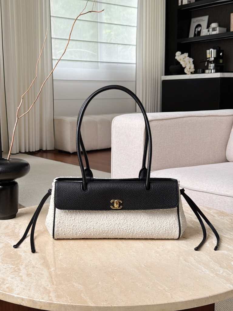 CHANEL 26S 08