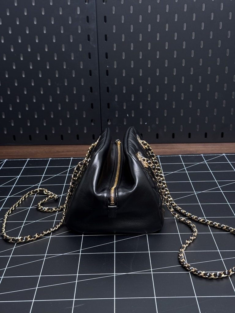 CHANEL 26A 76