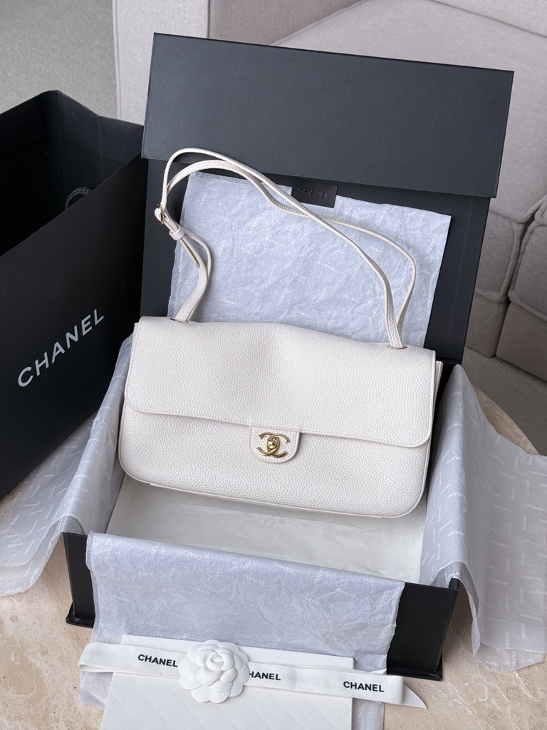 CHANEL 26B 18