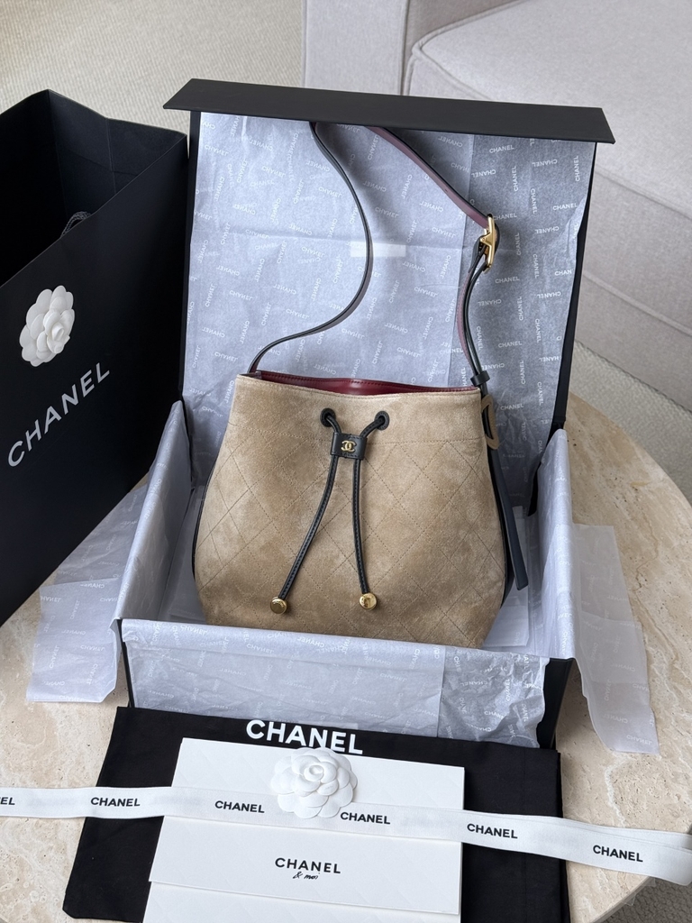 CHANEL 26B 10