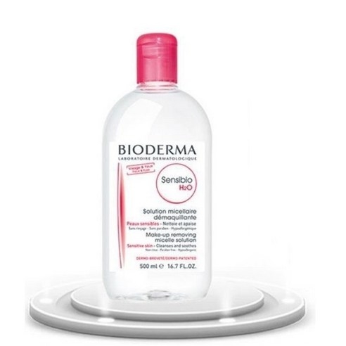 Bioderma Sensibio H2O và bông tẩy trang