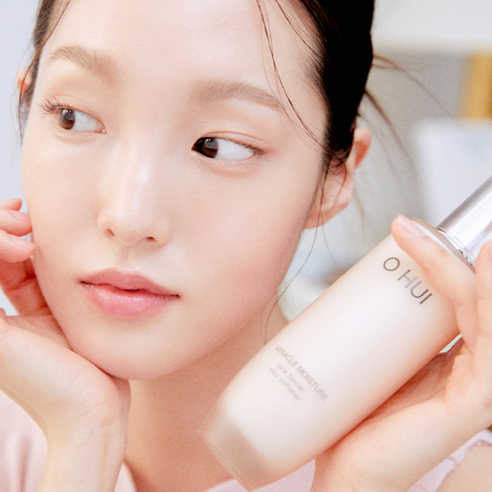 Bộ dưỡng da Ohui Miracle Moisture