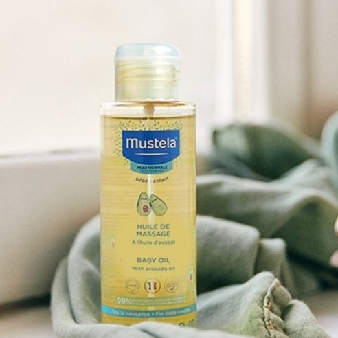 Dầu tắm trẻ em Mustela