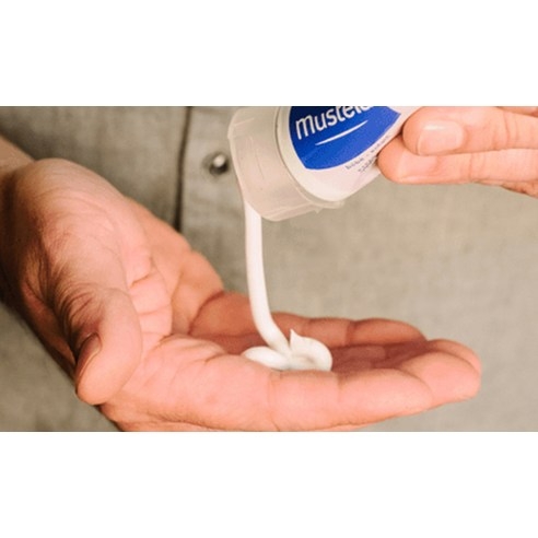 Kem dưỡng Mustela Vitamin Barrier