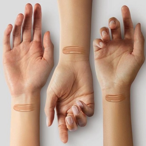 Nền & Kem che khuyết điểm Stila