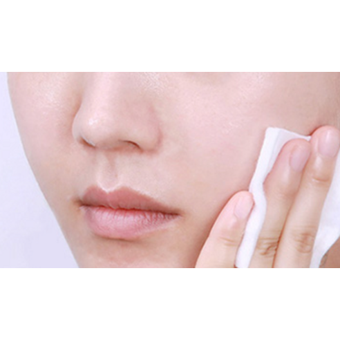 Nước tẩy trang The SAEM trà xanh
