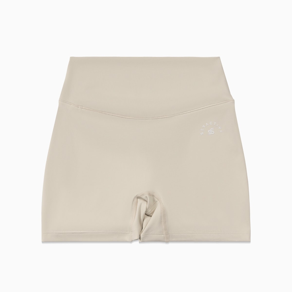 SEY Graphic Short