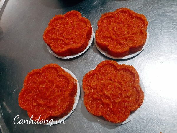 Xôi gấc nếp Tú Lệ (đĩa 500gr)