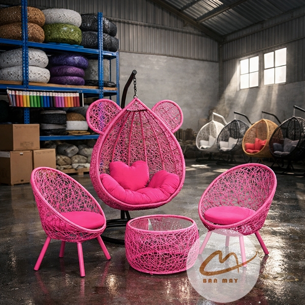 Bộ Bàn Ghế Xích Đu Tai Gấu Cao Cấp, Thiết Kế Độc Đáo Cho Sân Vườn
