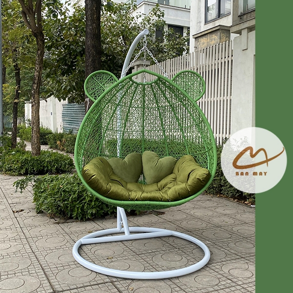 Xích Đu Mây Nhựa Tai Gấu Bản Lớn – Thiết Kế Nhận Diện Cho Không Gian Hiện Đại