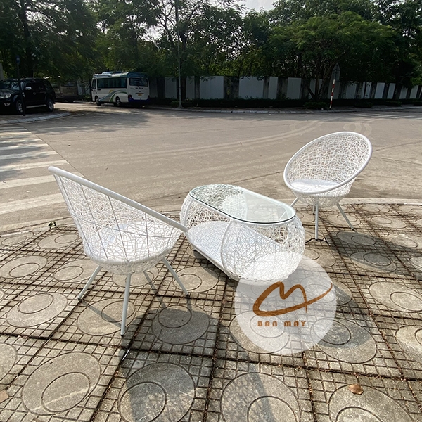 Bàn Ghế Mây Nhựa Putin Đan Rối, Thiết Kế Gọn Sang Với Hộc Bàn Tiện Dụng