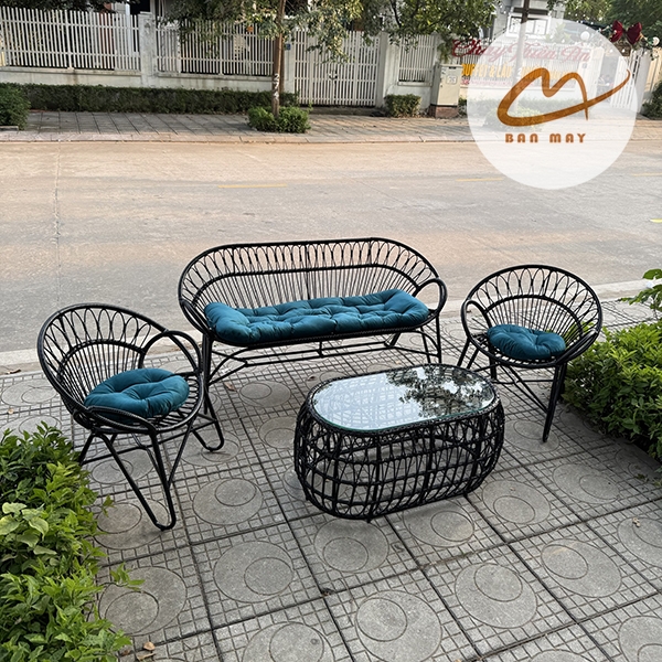 Xích đu ngoài trời, bộ bàn ghế ban công nội thất Bản Mây khung thép đan mây nhựa họa tiết đuôi công mềm mại, tinh tế