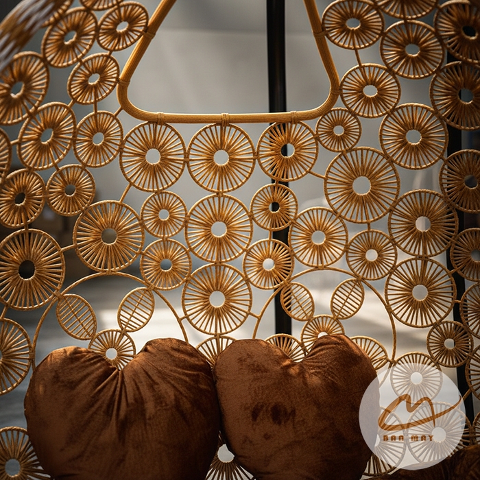 Ghế Xích Đu Cần Kép Đồng Xu Hoa Cúc – Không Gian Thư Giãn Rộng Rãi Cho 2–3 Người