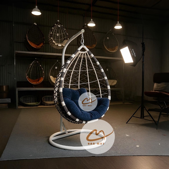 Xích Đu Sân Vườn Giọt Nước – Ban Công Nhỏ Vẫn Có Góc Ngồi Thư Giãn