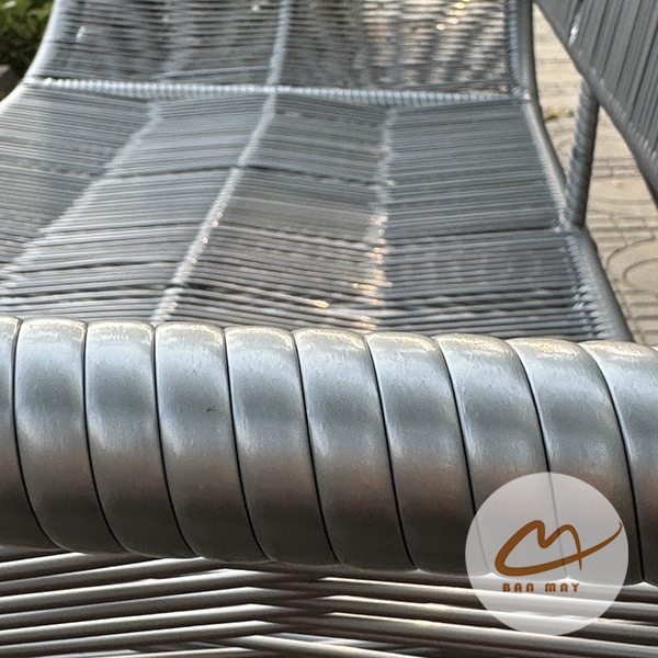 Xích Đu Ngoài Trời Cánh Én – Thiết Kế Khung A Ổn Định Cho Không Gian Sân Vườn