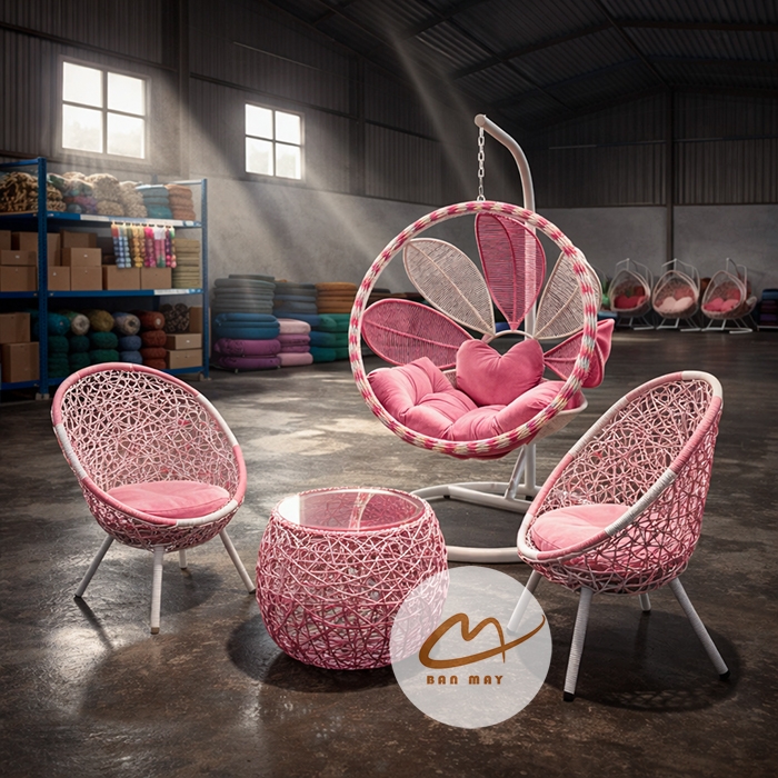 Bàn Ghế Mây Nhựa Ngoài Trời, Xích Đu Cánh Hoa Phối Cảnh Sáng Màu Cho Góc Sân Vườn Và Ban Công