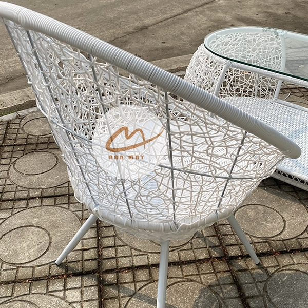 Bàn Ghế Mây Nhựa Putin Đan Rối, Thiết Kế Gọn Sang Với Hộc Bàn Tiện Dụng