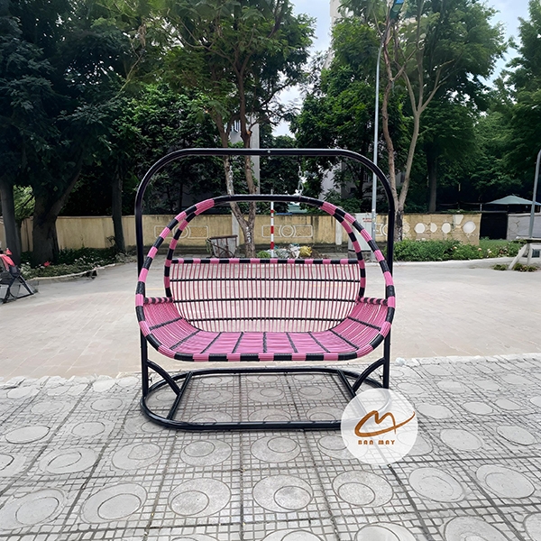 Xích Đu Ngoài Trời Phượng Hoàng Khổng Lồ – Không Gian Ngồi Rộng Cho Cả Gia Đình