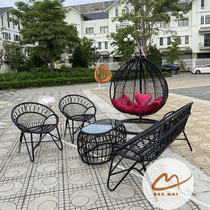 Bộ Bàn Ghế Xích Đu Sân Vườn – Combo Tiếp Khách Ngoài Trời Đồng Bộ Cho Gia Đình
