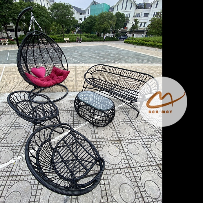 Bộ Bàn Ghế Xích Đu Sân Vườn – Combo Tiếp Khách Ngoài Trời Đồng Bộ Cho Gia Đình