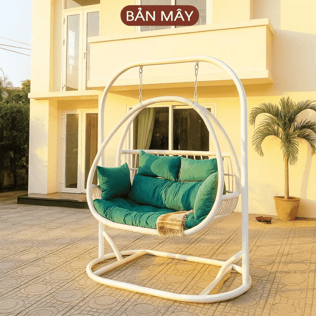 Xích đu bầu dục lồng trắng đệm xanh