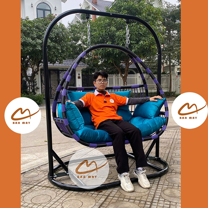 Xích Đu Sân Vườn Khung Thép Phối Màu - Giải Pháp Thư Giãn Ngoài Trời Đẳng Cấp