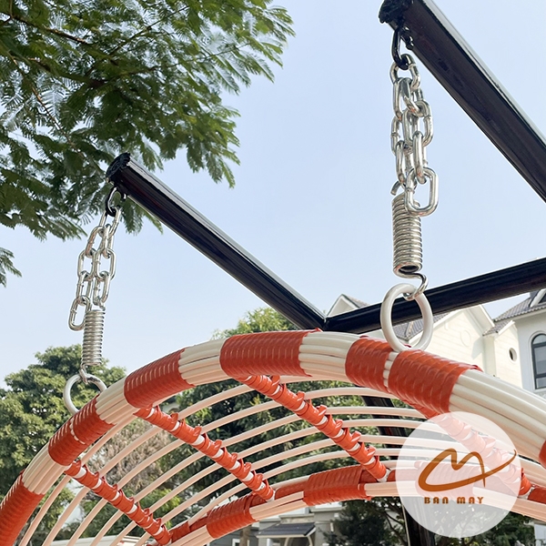 Xích Đu Ngoài Trời Song Nguyệt Cần Kép – Biểu Tượng Hình Khối Cho Không Gian Sân Vườn