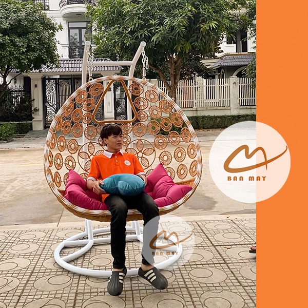 Ghế Xích Đu Cần Kép Đồng Xu Hoa Cúc – Không Gian Thư Giãn Rộng Rãi Cho 2–3 Người