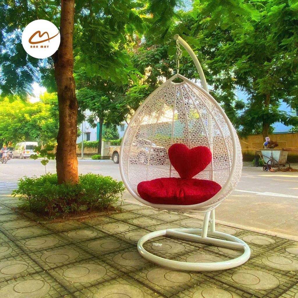 Xích đu đơn màu trắng hình giọt nước