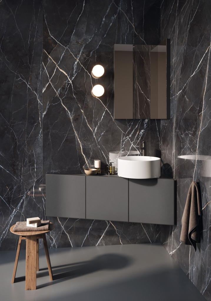 Gạch Ý 1200x1200 men Bóng Porcelain CALACATTA BLACK CH0312L