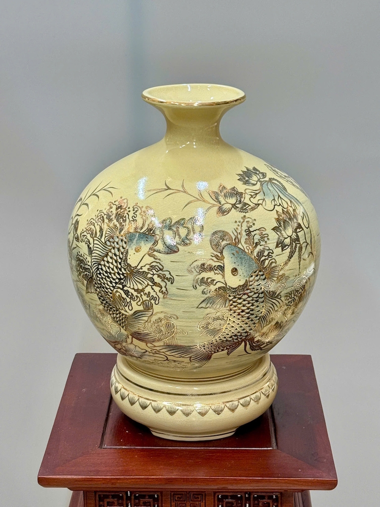 Bình Hút Lộc Cá Chép Hoa Sen Cao 36cm Gốm Chu Đậu Vẽ Vàng