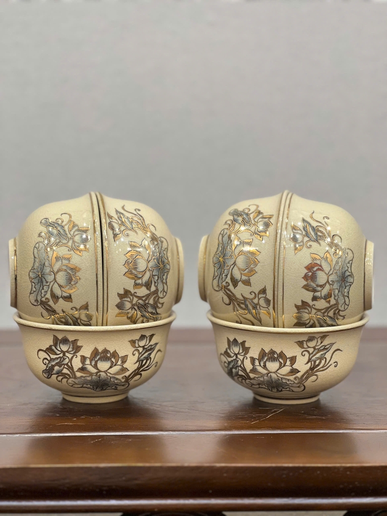 Bát Cúng Hoạ Tiết Hoa Sen vẽ vàng 24k