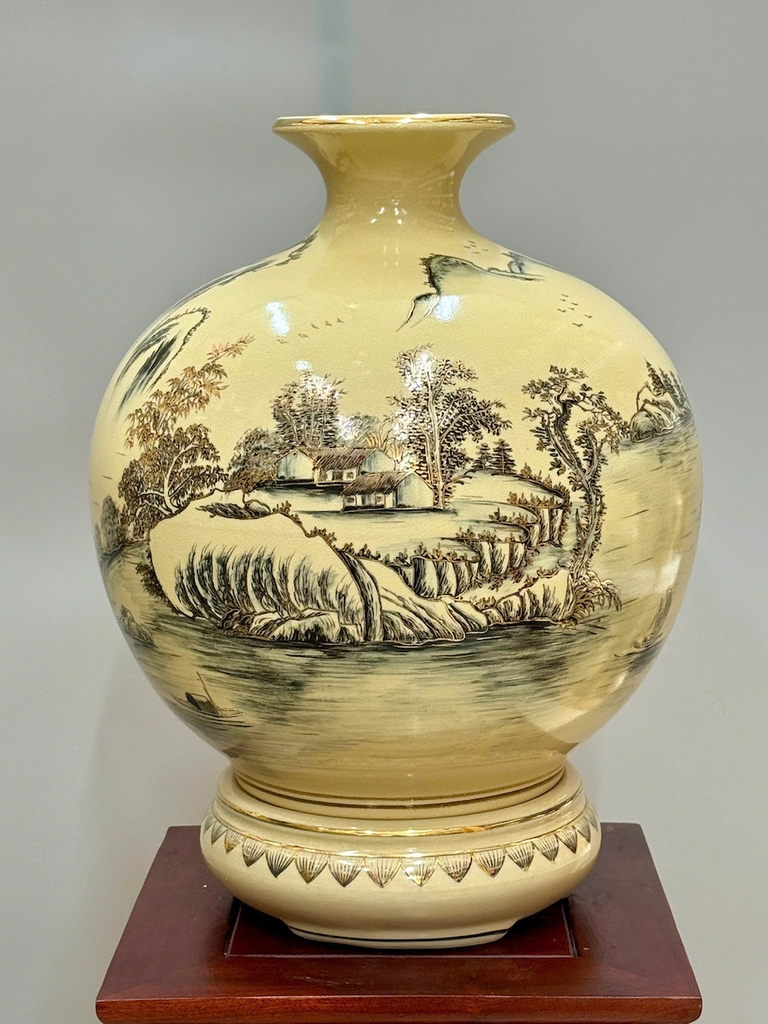 Bình Hút Lộc Hoạ Tiết Sơn Thuỷ Hữu Tình Cao 42cm Gốm Chu Đậu Vẽ Vàng