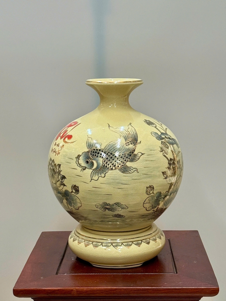 Bình Hút Lộc Chép Sen Chữ Phúc Cao 27cm Gốm Chu Đậu Vẽ Vàng