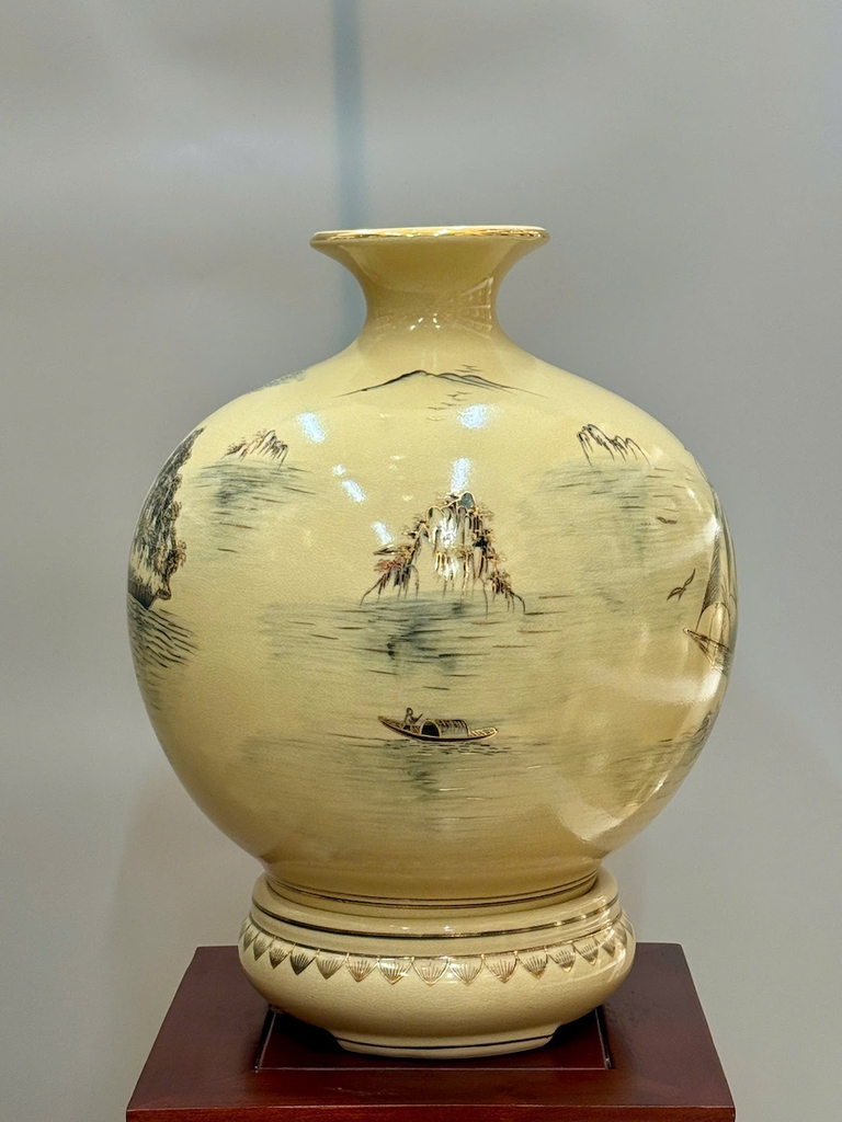 Bình Hút Lộc Thuận Buồm Xuôi Gió Cao 42cm Gốm Chu Đậu Vẽ Vàng