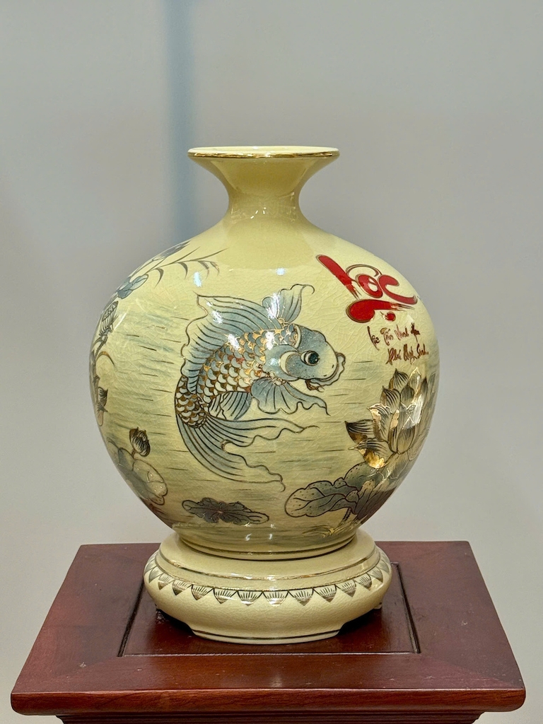 Bình Hút Lộc Chép Sen Chữ Lộc Cao 29cm Gốm Chu Đậu Vẽ Vàng