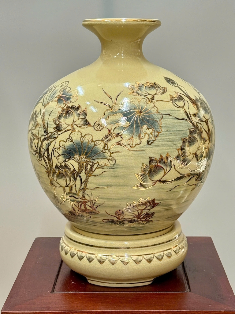 Bình Hút Lộc Hoa Sen Cao 36cm Gốm Chu Đậu Vẽ Vàng