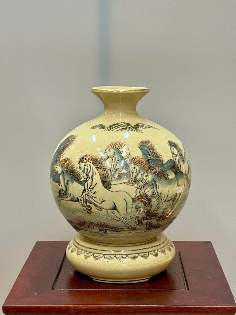 Bình Hút Lộc Mã Đáo Thành Công Cao 27cm Gốm Chu Đậu Vẽ Vàng