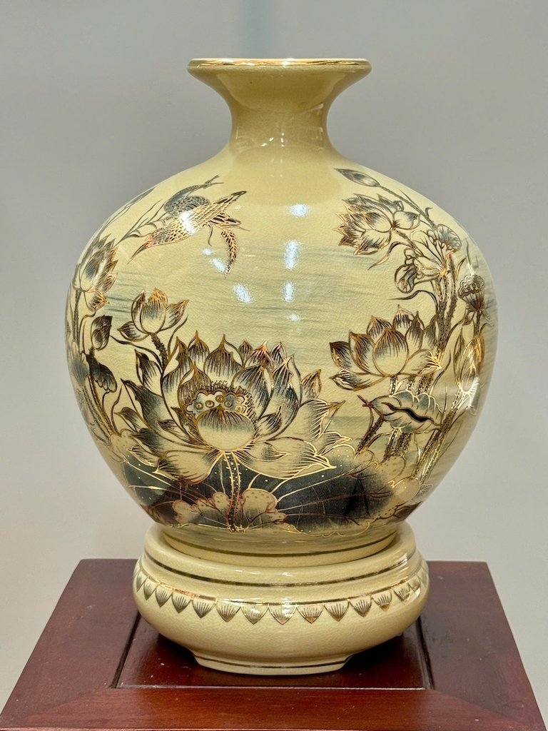 Bình Hút Lộc Hoa Sen Cao 36cm Gốm Chu Đậu Vẽ Vàng