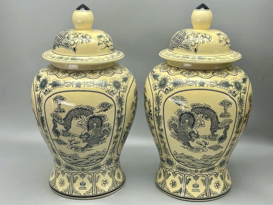 Choé Tứ Cảnh H60 men rạn truyền thống