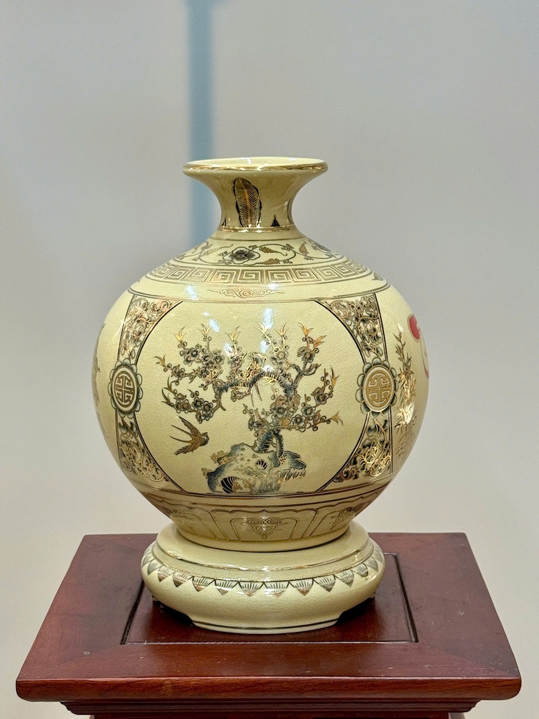 Bình Hút Lộc Tứ Cảnh Chữ Thọ Cao 29cm Gốm Chu Đậu Vẽ Vàng