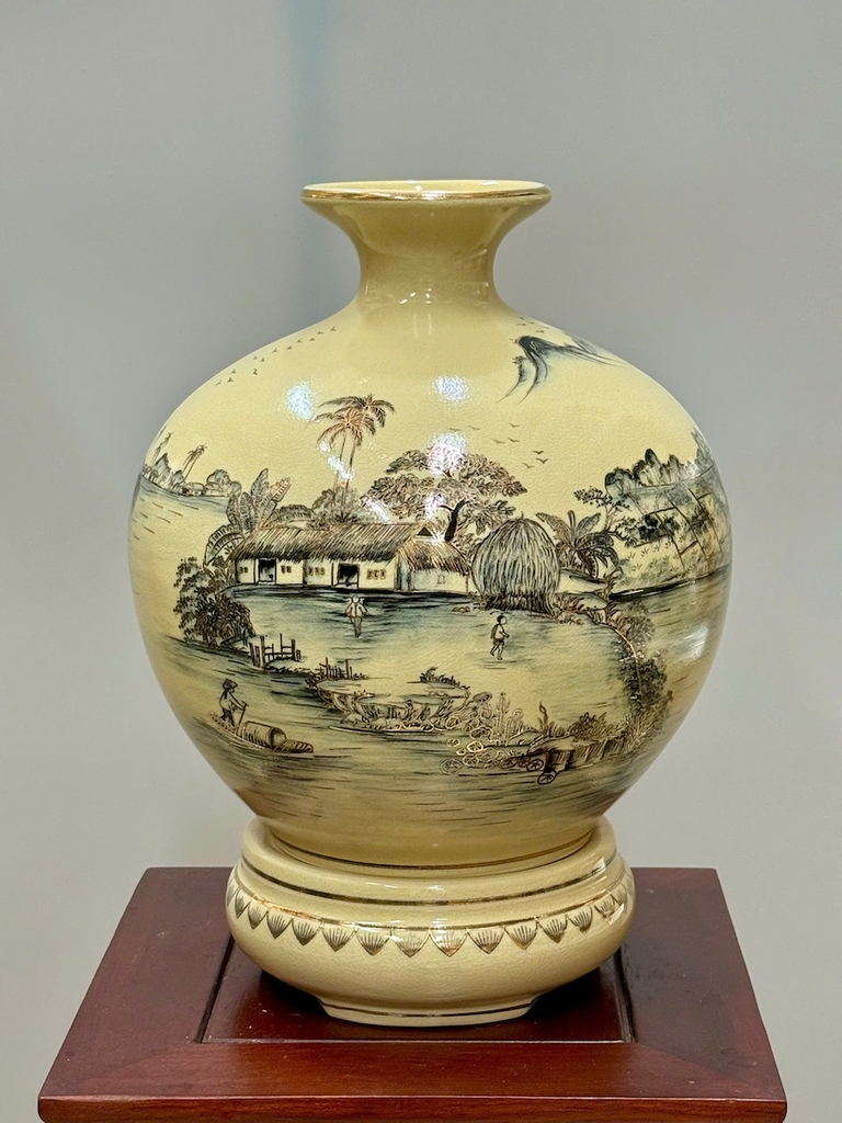 Bình Hút Lộc Hoạ Tiết Làng Quê Cao 36cm Gốm Chu Đậu Vẽ Vàng