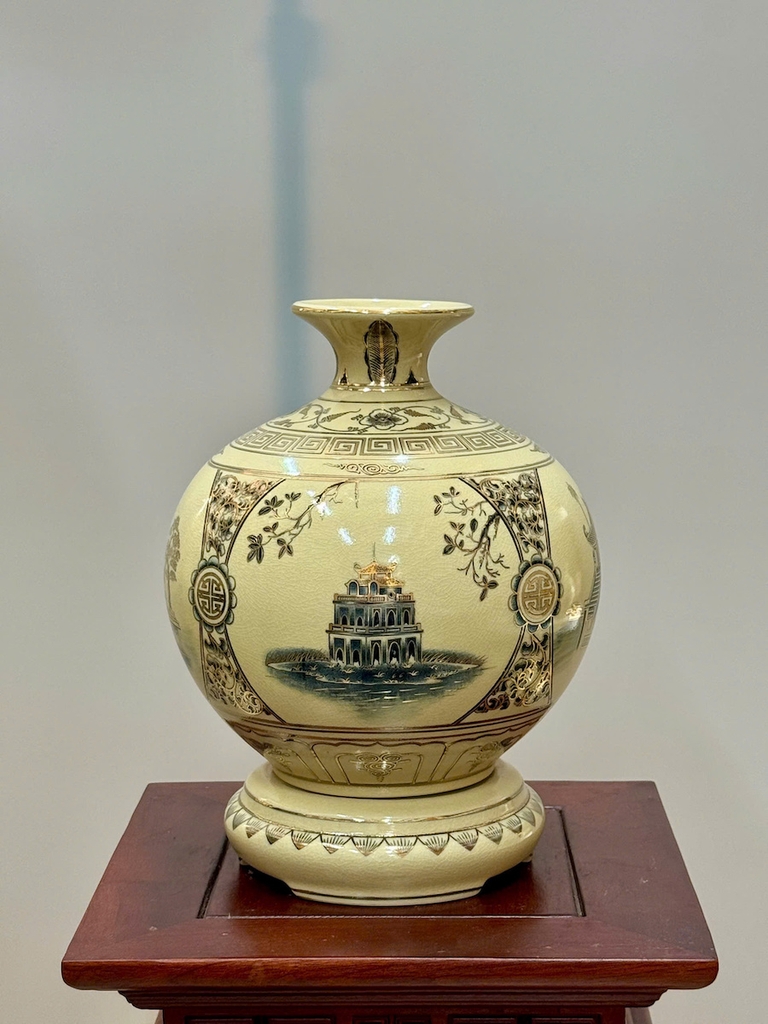 Bình Hút Lộc Tứ Cảnh Hà Nội Cao 29cm Gốm Chu Đâu Vẽ Vàng