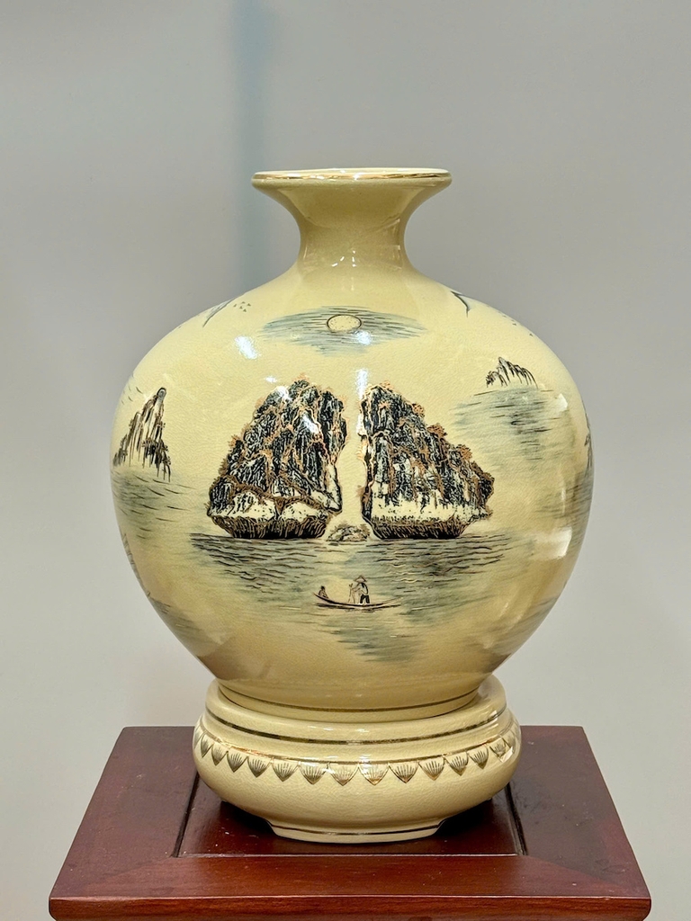 Bình Hút Lộc Thuận Buồm Xuôi Gió Cao 36cm Gốm Chu Đậu Vẽ Vàng