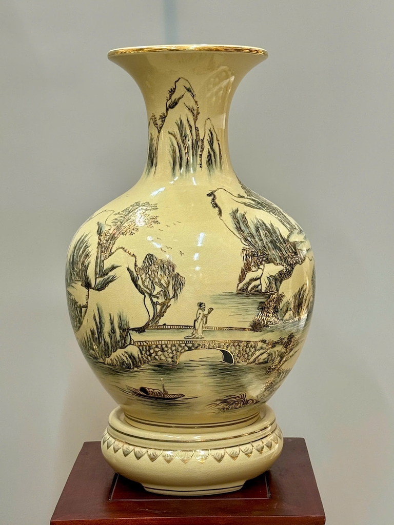 Bình Phú Quý Hoạ Tiết Sơn Thuỷ Hữu Tình Cao 52cm Gốm Vẽ Vàng