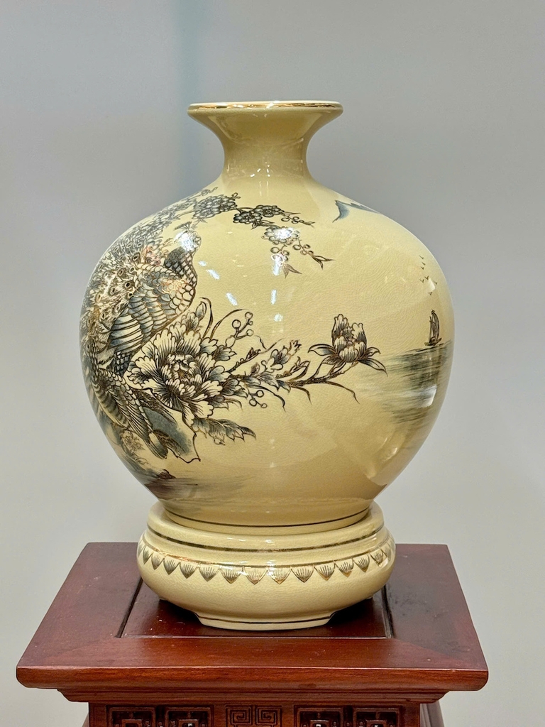 Bình Hút Lộc Công Đào Cao 36cm Gốm Chu Đậu Vẽ Vàng