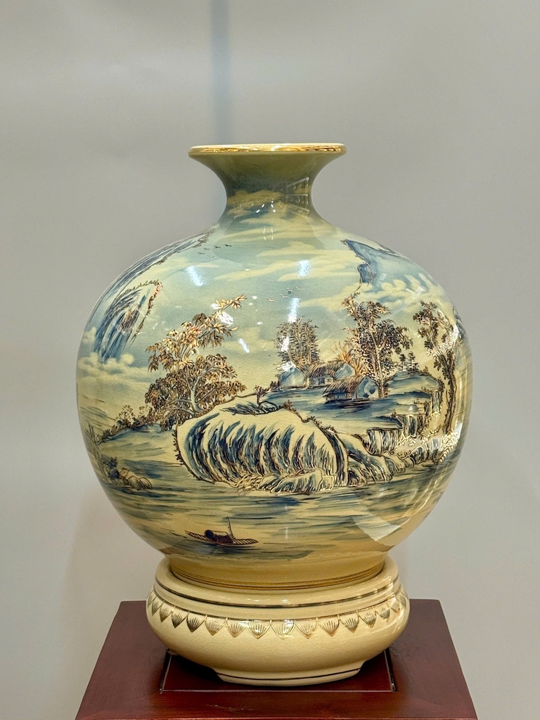 Bình Tài Lộc Sơn Thuỷ Hữu Tình 3D Cao 42cm Gốm Vẽ Vàng