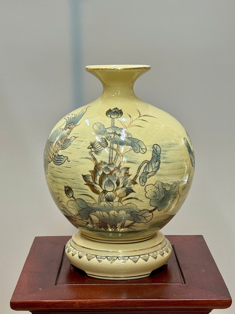 Bình Hút Lộc Chép Sen Chữ Lộc Cao 29cm Gốm Chu Đậu Vẽ Vàng