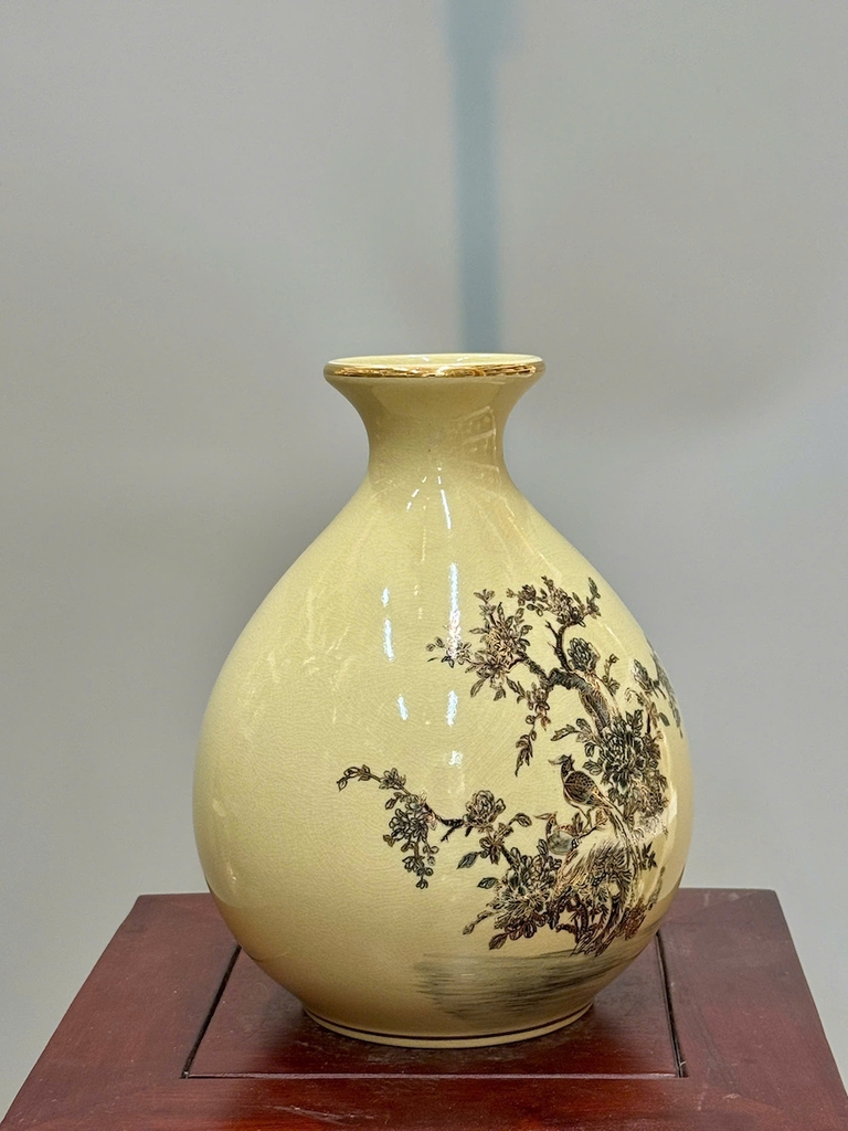 Bình Bảo Ngọc Chim Hoa Cúc Cao 28cm Gốm Vẽ Vàng