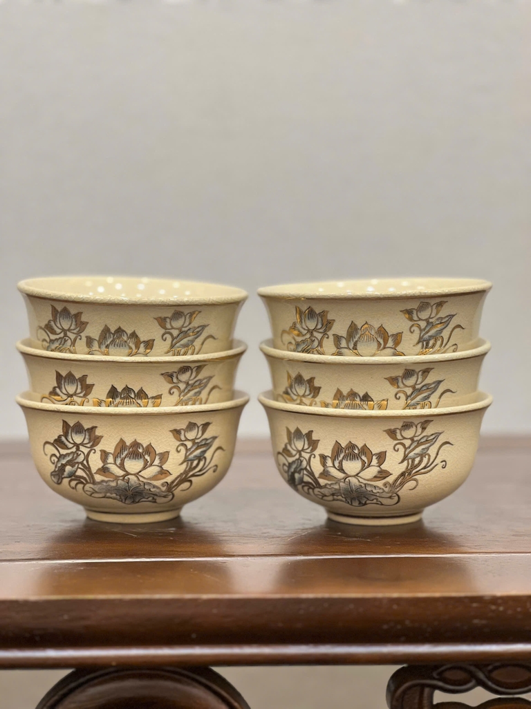 Bát Cúng Hoạ Tiết Hoa Sen vẽ vàng 24k